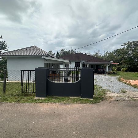 Cahaya Roomstay Kangar Esterno foto